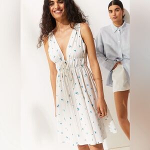 ✨ 🆕 ✨ H&M Linen Blend White & Blue Floral Dress with Tie Details ✨ ▫️NWT▫️🔅